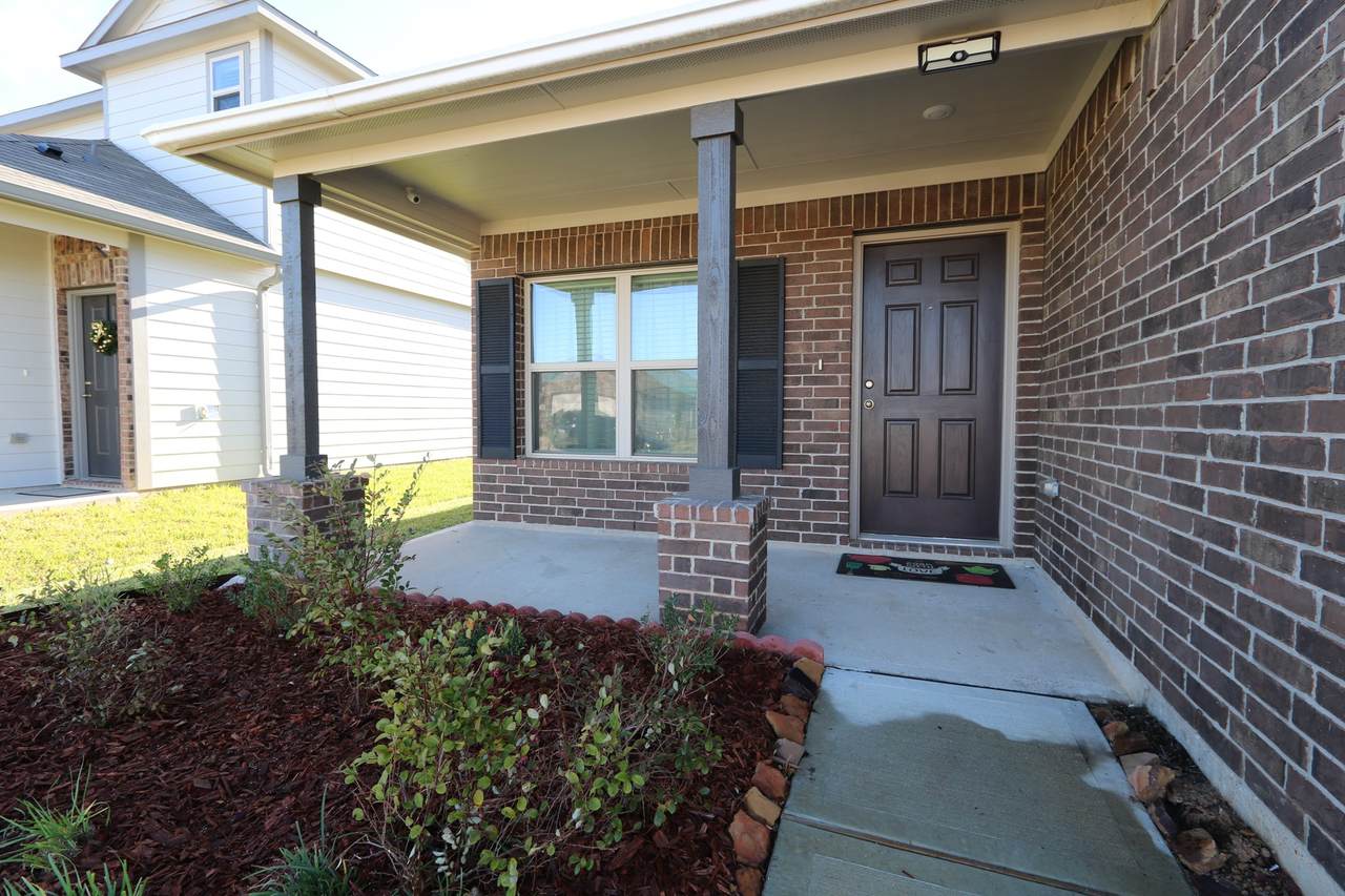 328 Cumberland Forest Drive - Photo 1