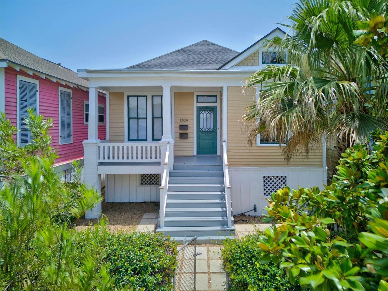 1709 Avenue N 1/2 - Photo 1