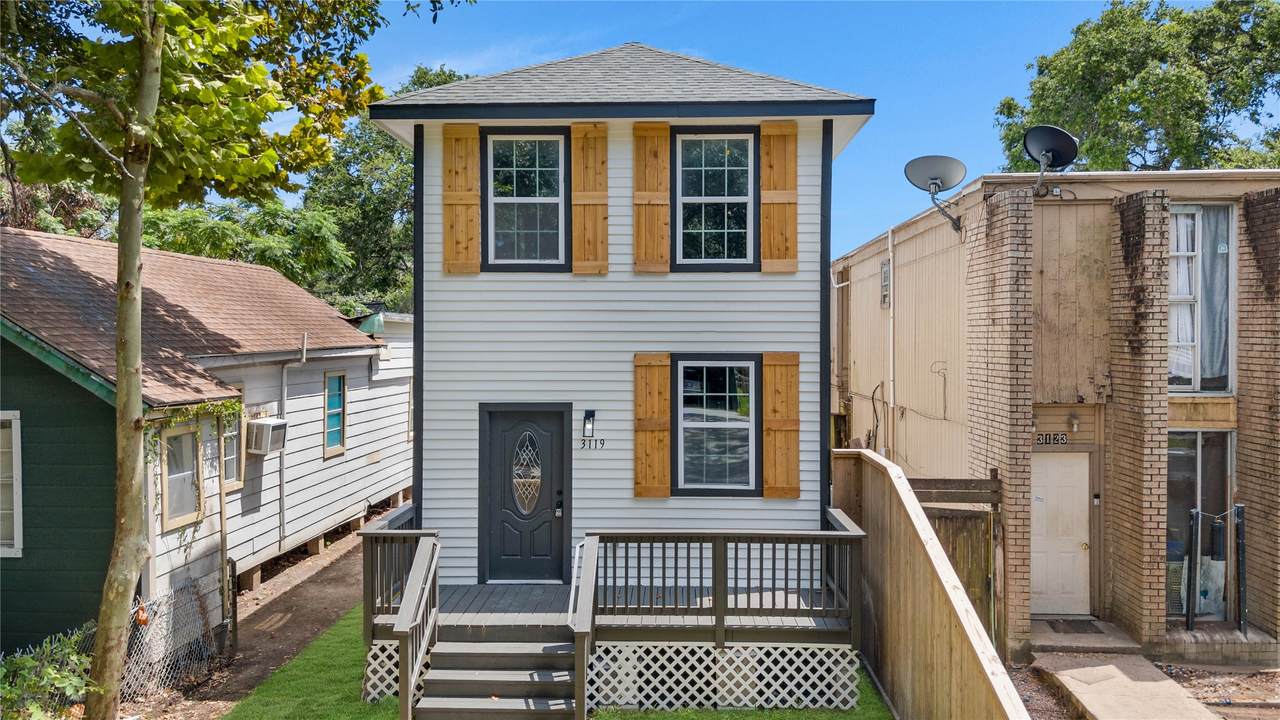 3119 Avenue M - Photo 1