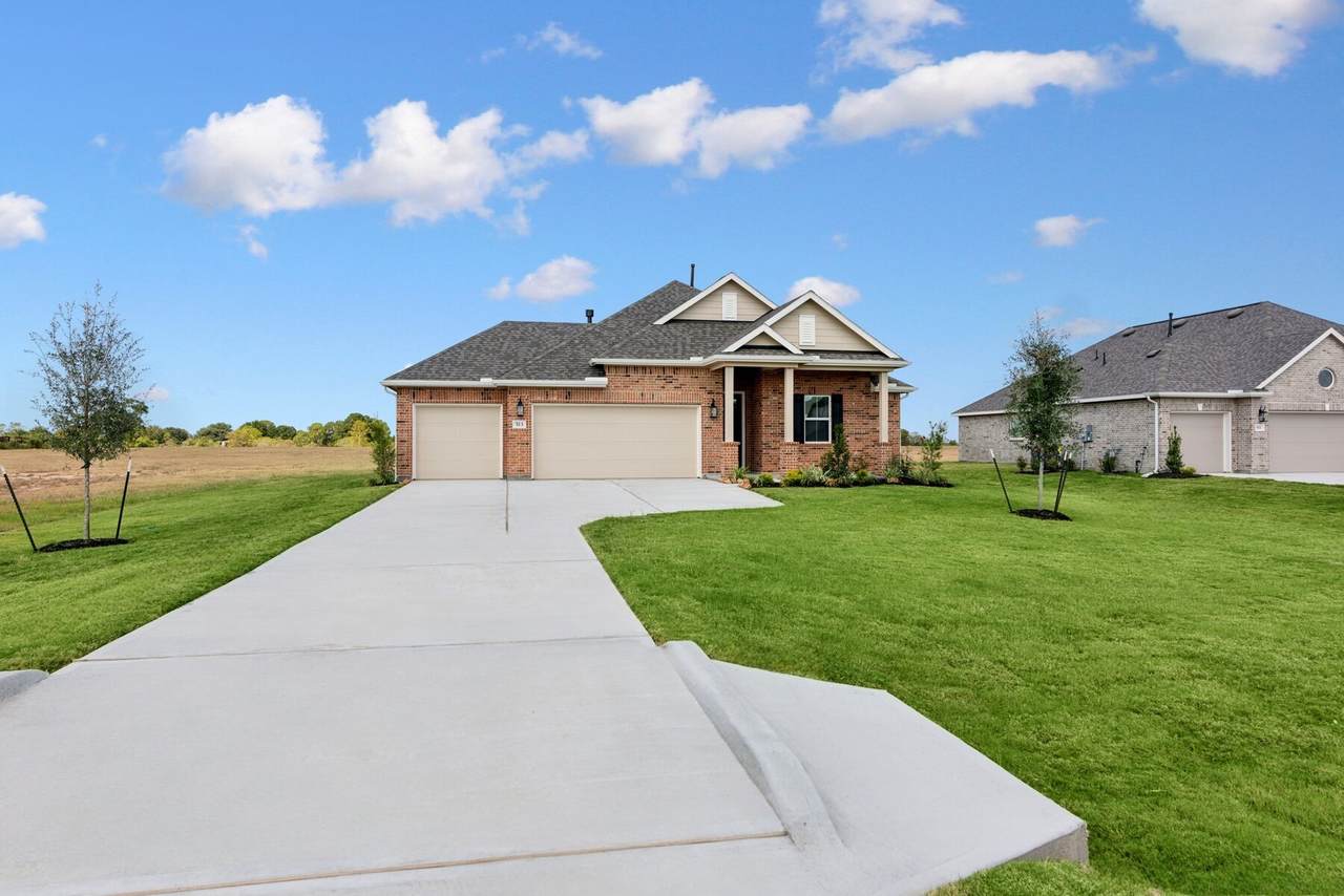 513 Cane Crossing Lake Drive - Photo 1