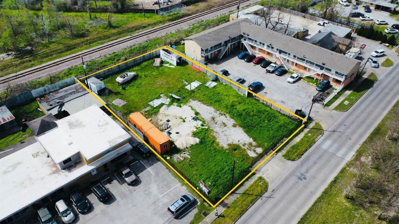 12314 Market St Road - Photo 1