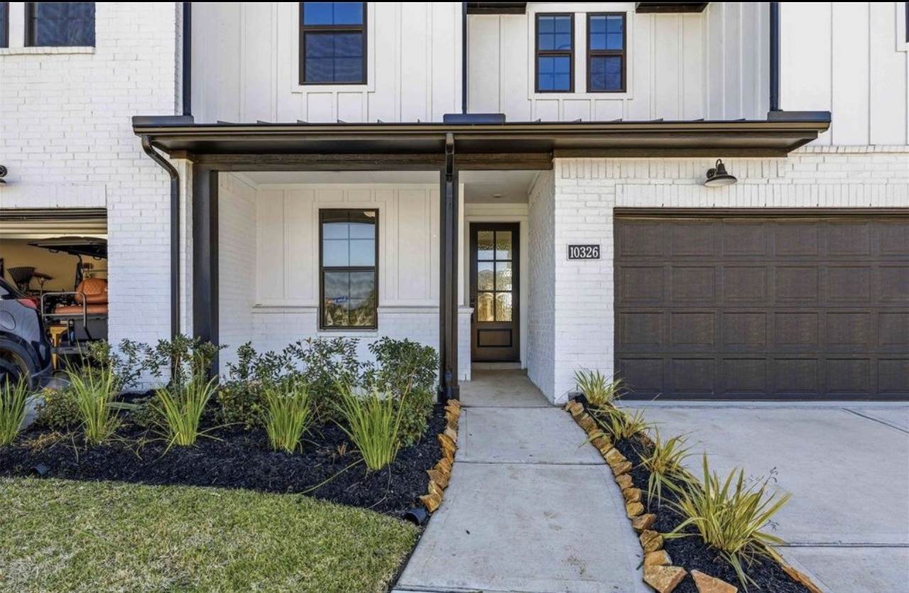 10326 Water Harbor Drive - Photo 1