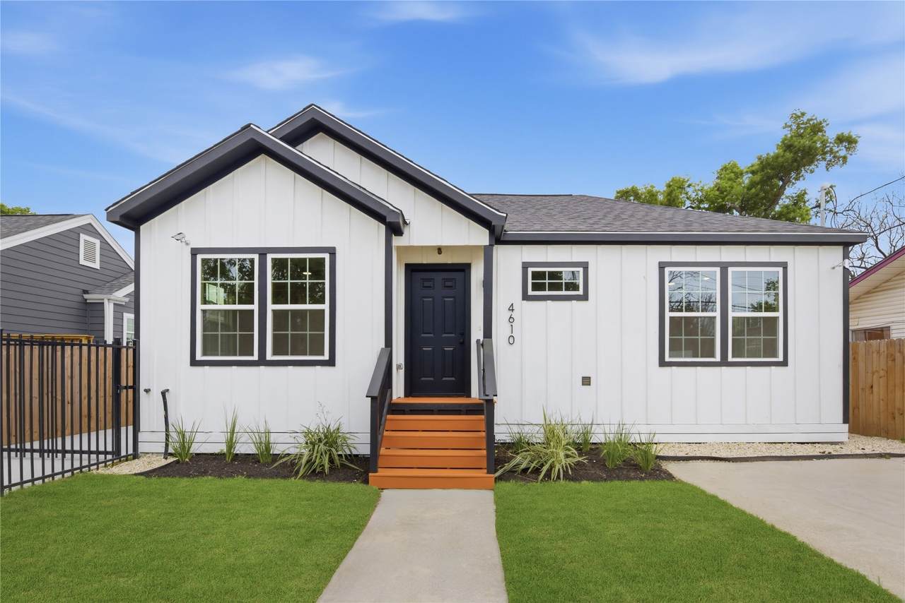 4610 Providence Street - Photo 1