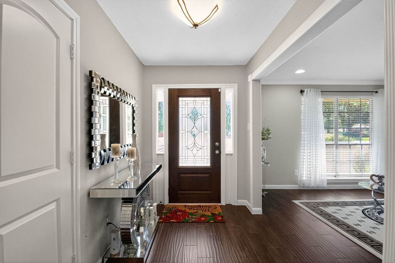 2514 Creekleaf Road - Photo 1