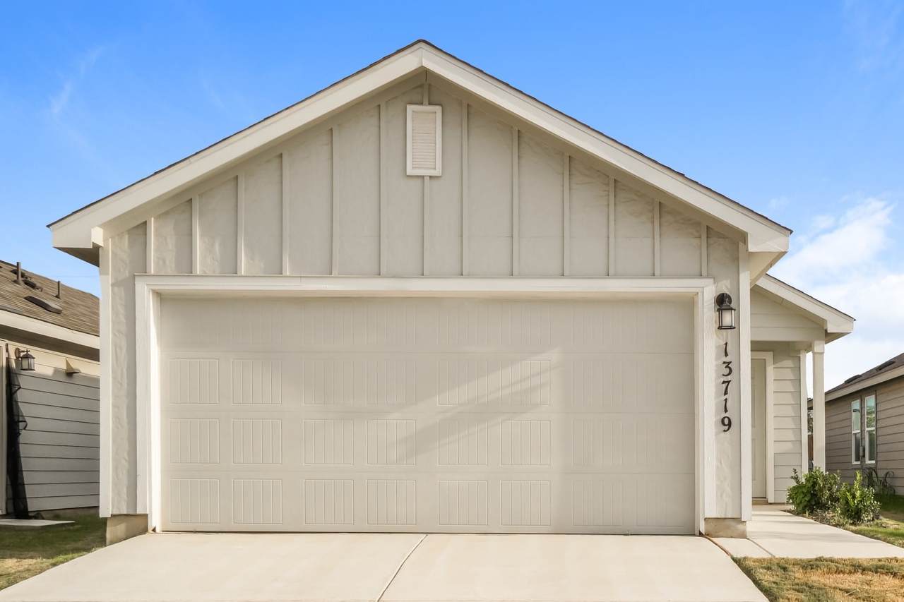 13719 Bucket Way - Photo 1