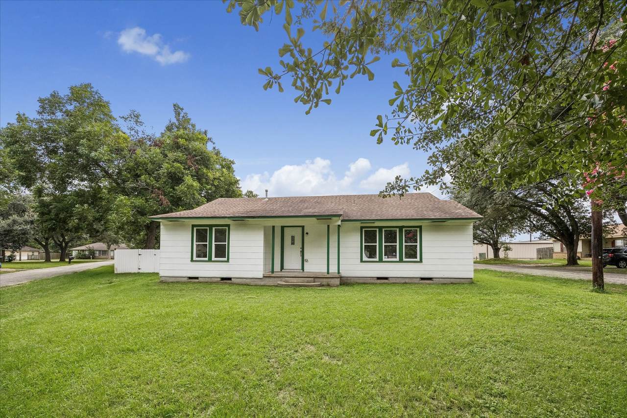 707 Oleander - Photo 1
