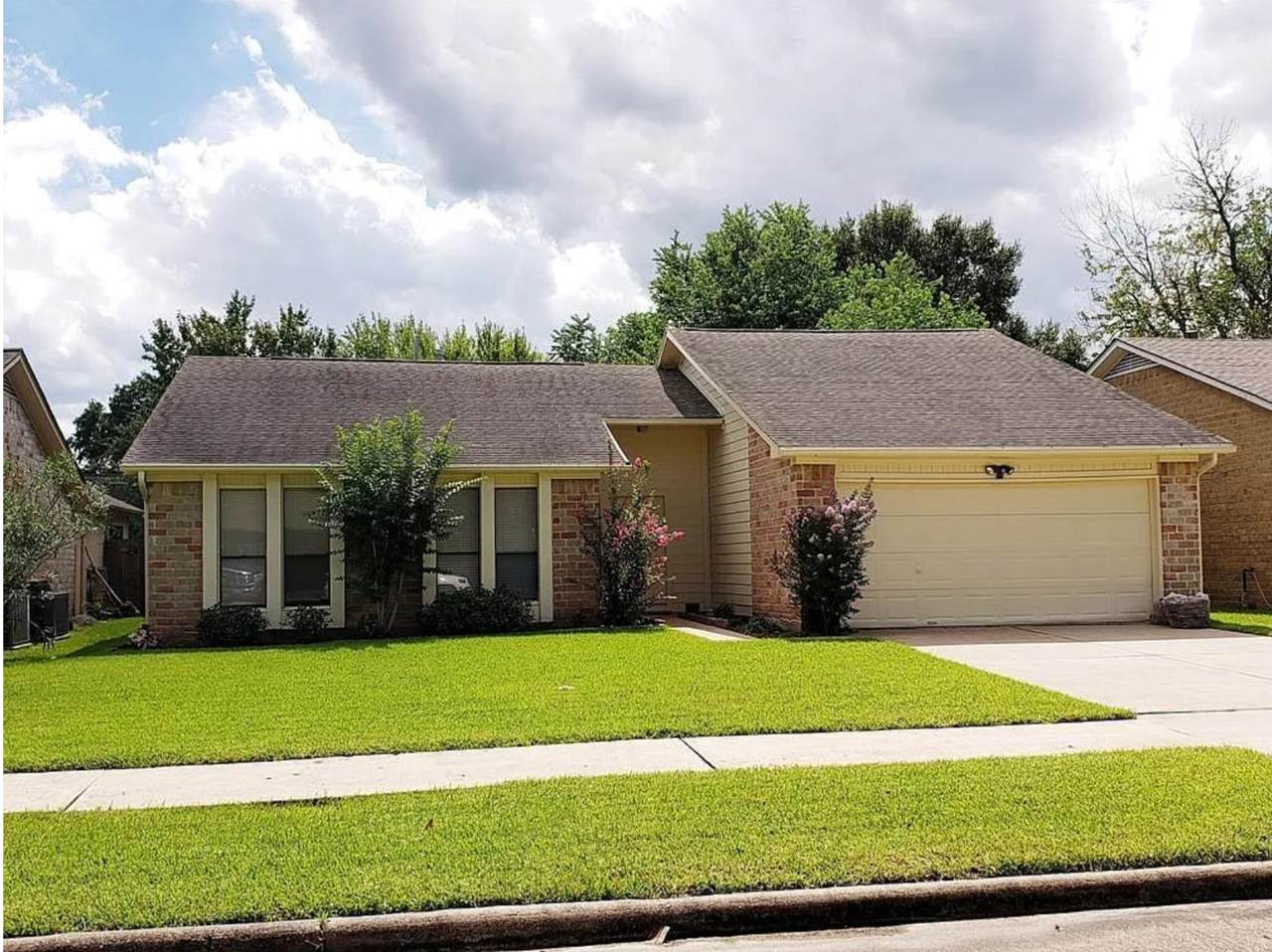 3038 Shawnee Drive - Photo 1