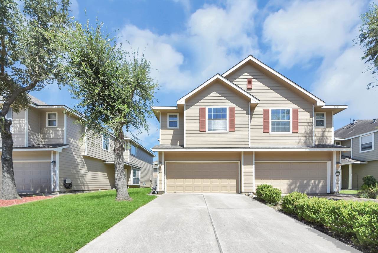 6209 Stoney Creek Drive - Photo 1