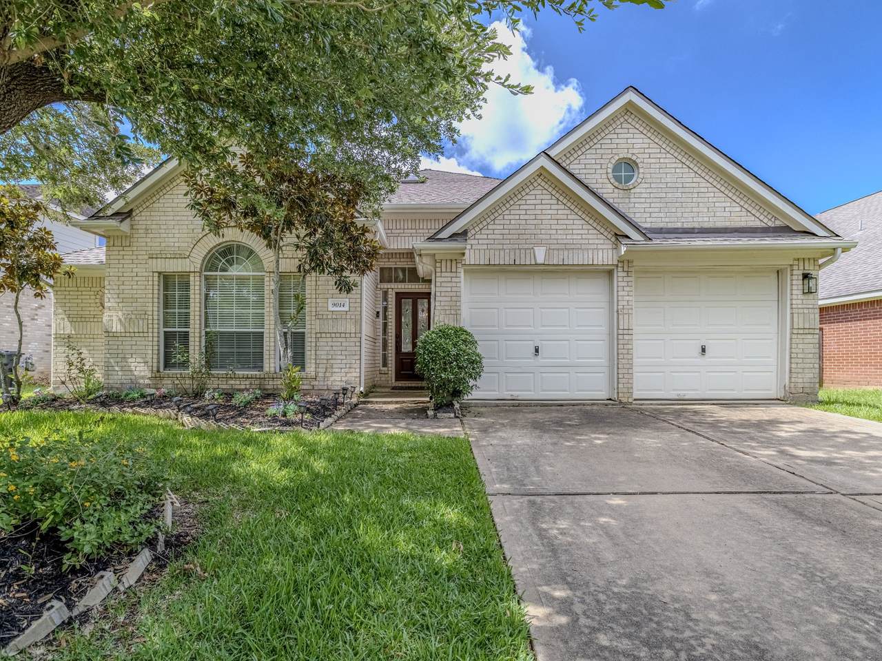 9014 Carriage Point Drive - Photo 1