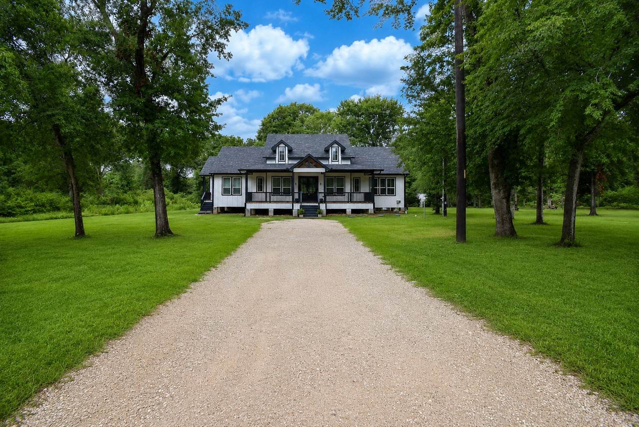 38372 Bonnie Lake Drive - Photo 1