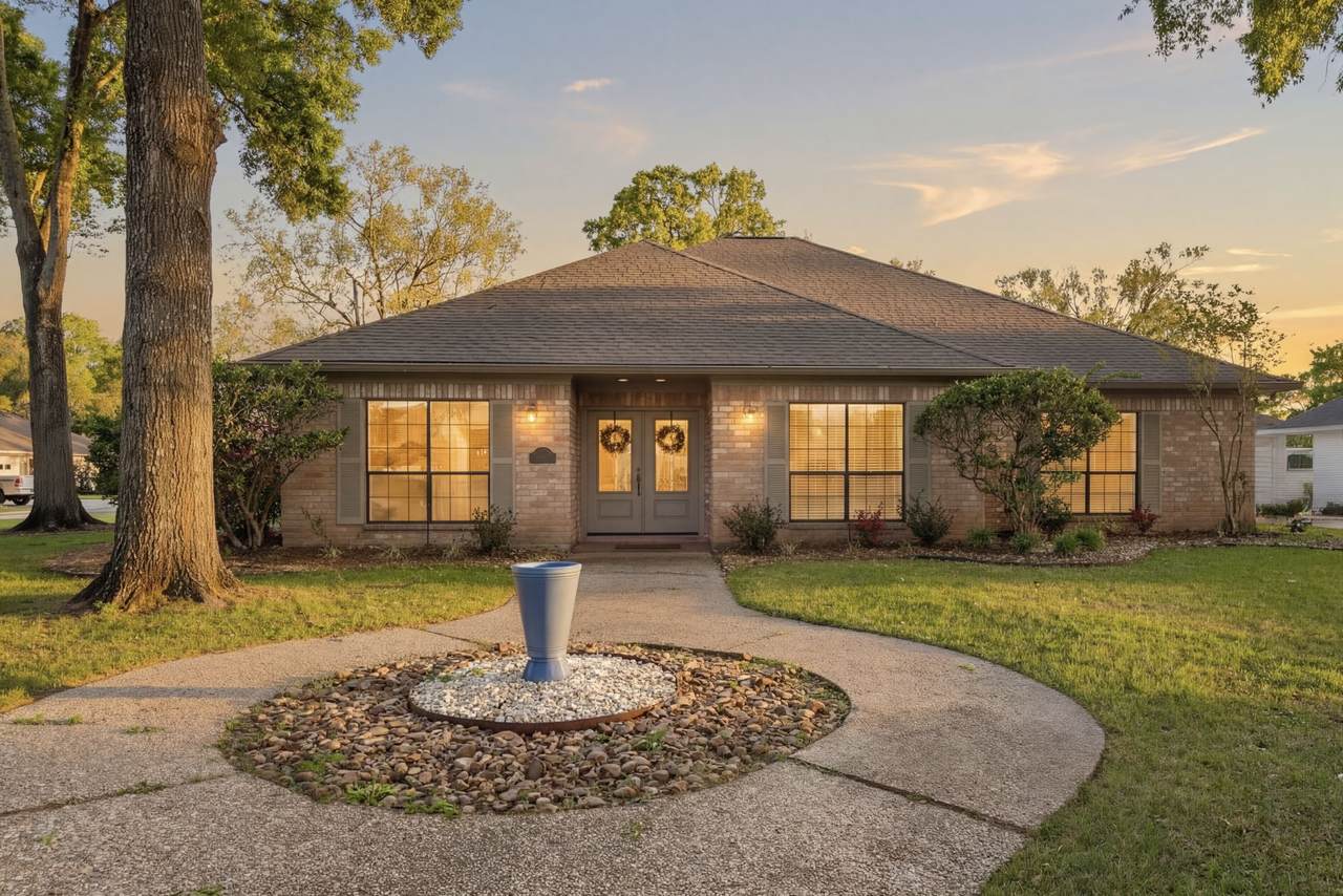 4715 Dunleith Street - Photo 1
