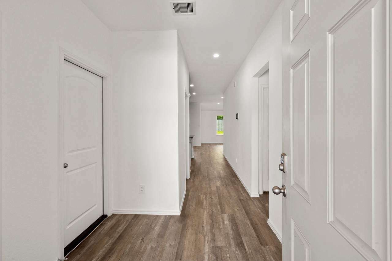 11845 Summertime Drive - Photo 1