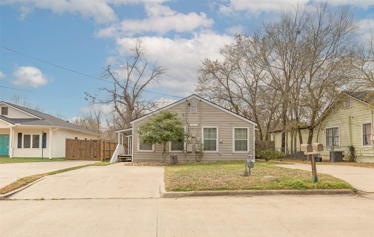 1319 Antone Street - Photo 1