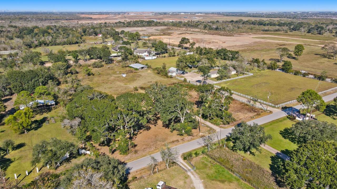 676 Evergreen Street - Photo 1