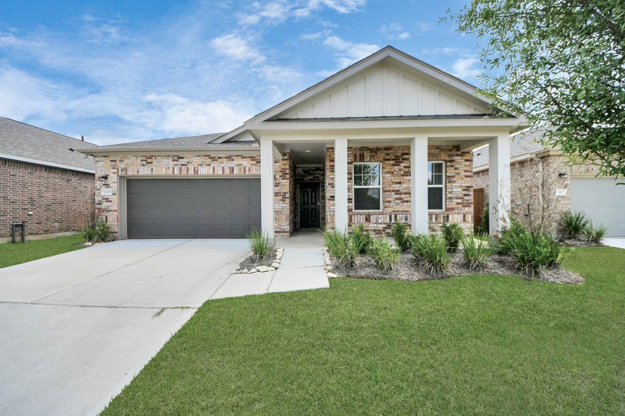 1913 Corscia Creek Lane - Photo 1