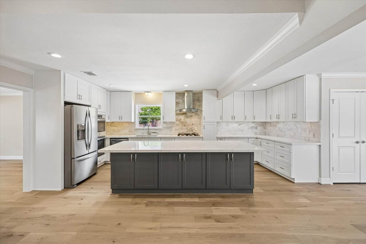 9407 Cranleigh Court - Photo 1