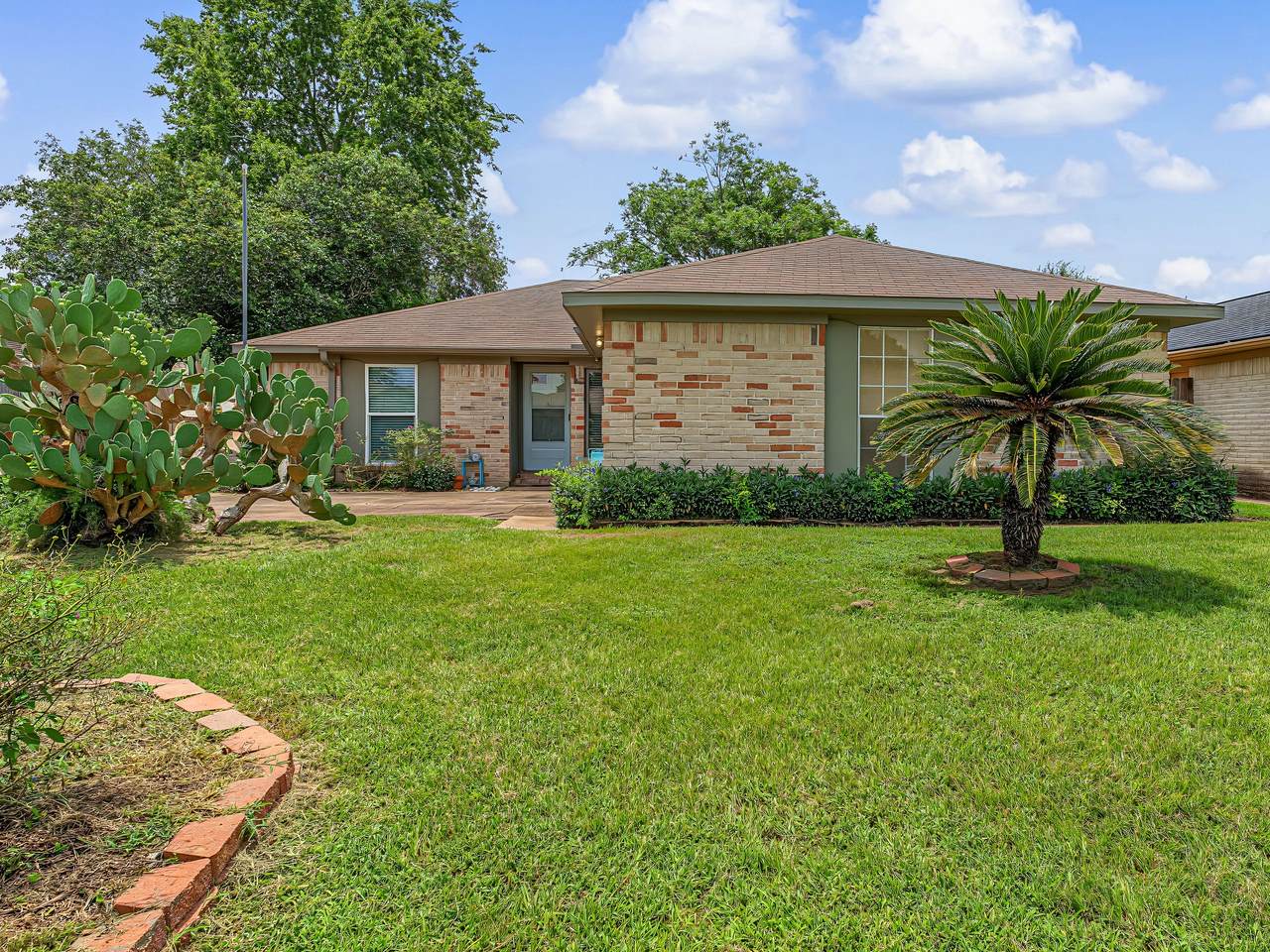 5335 Linda Lane - Photo 1