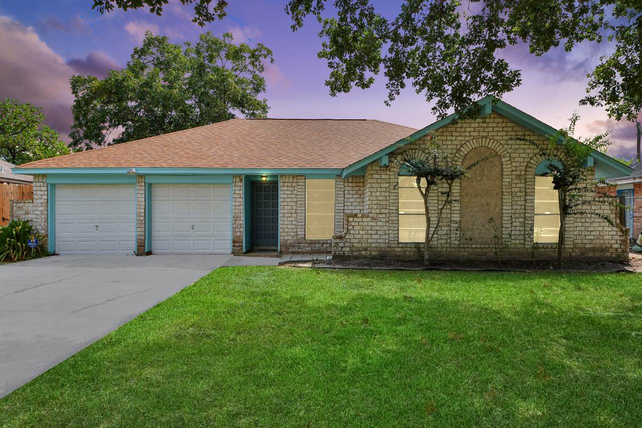 4830 Ridgestone Street - Photo 1