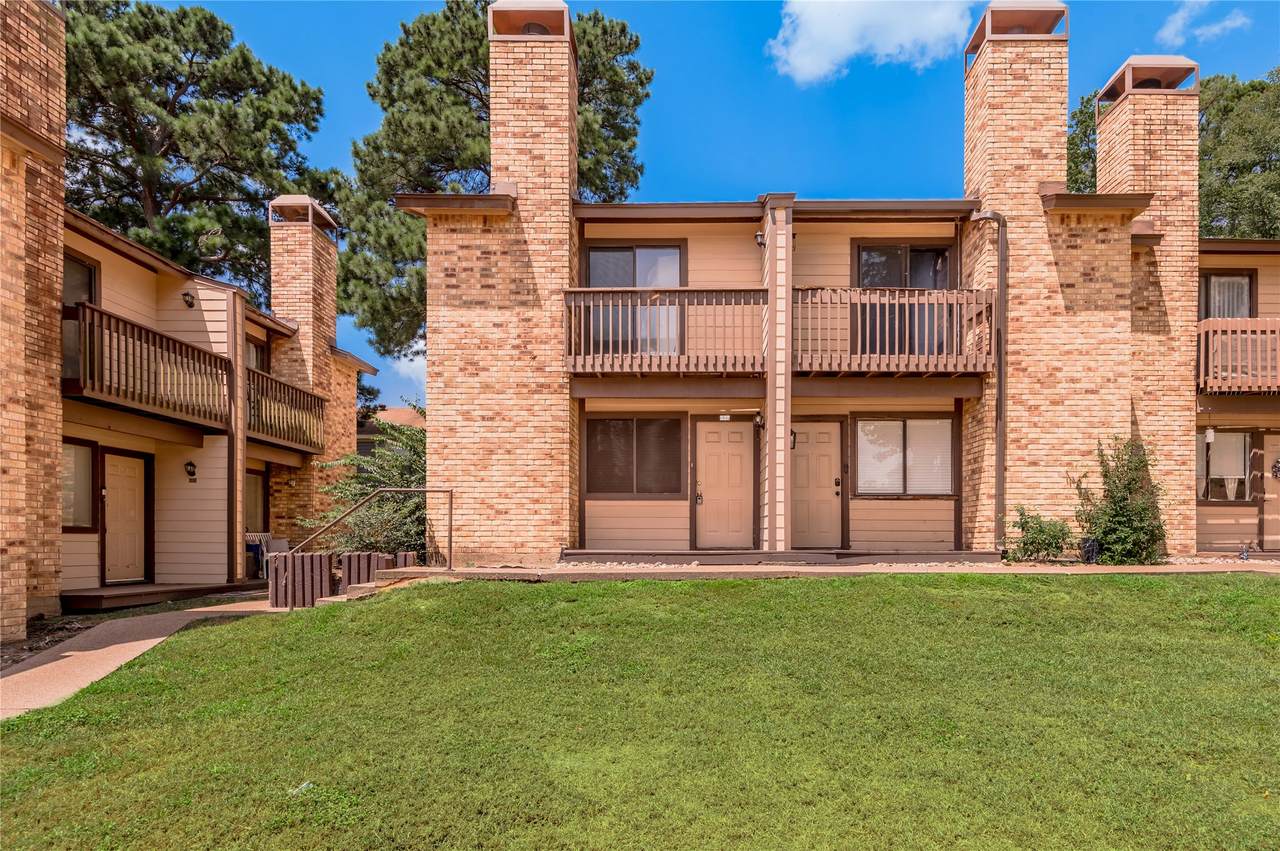 2521 Crosstimbers Street - Photo 1