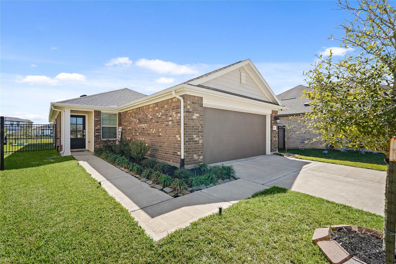 27007 Blue Pool Drive - Photo 1