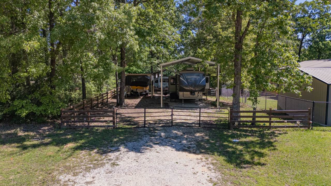 211 Acorn Drive - Photo 1