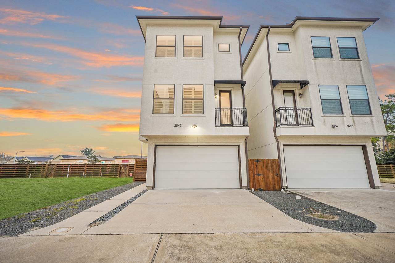 2547 Calumet Street - Photo 1