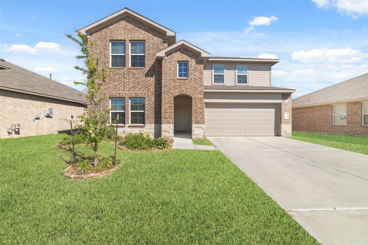 5210 Faded Violet Drive - Photo 1