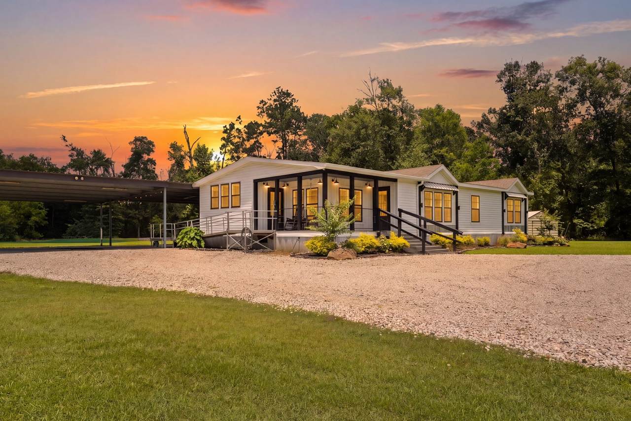 645 County Road 3139 - Photo 1