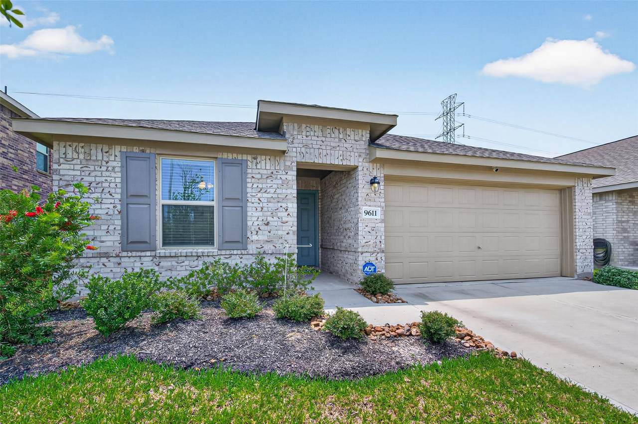 9611 Atwood Lake Drive - Photo 1