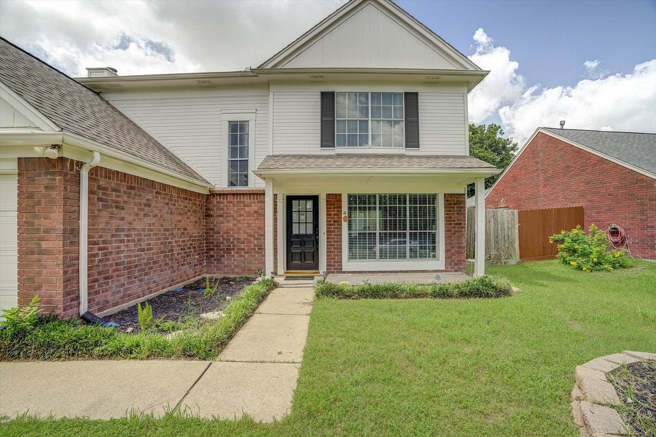 18147 Glenledi Drive - Photo 1