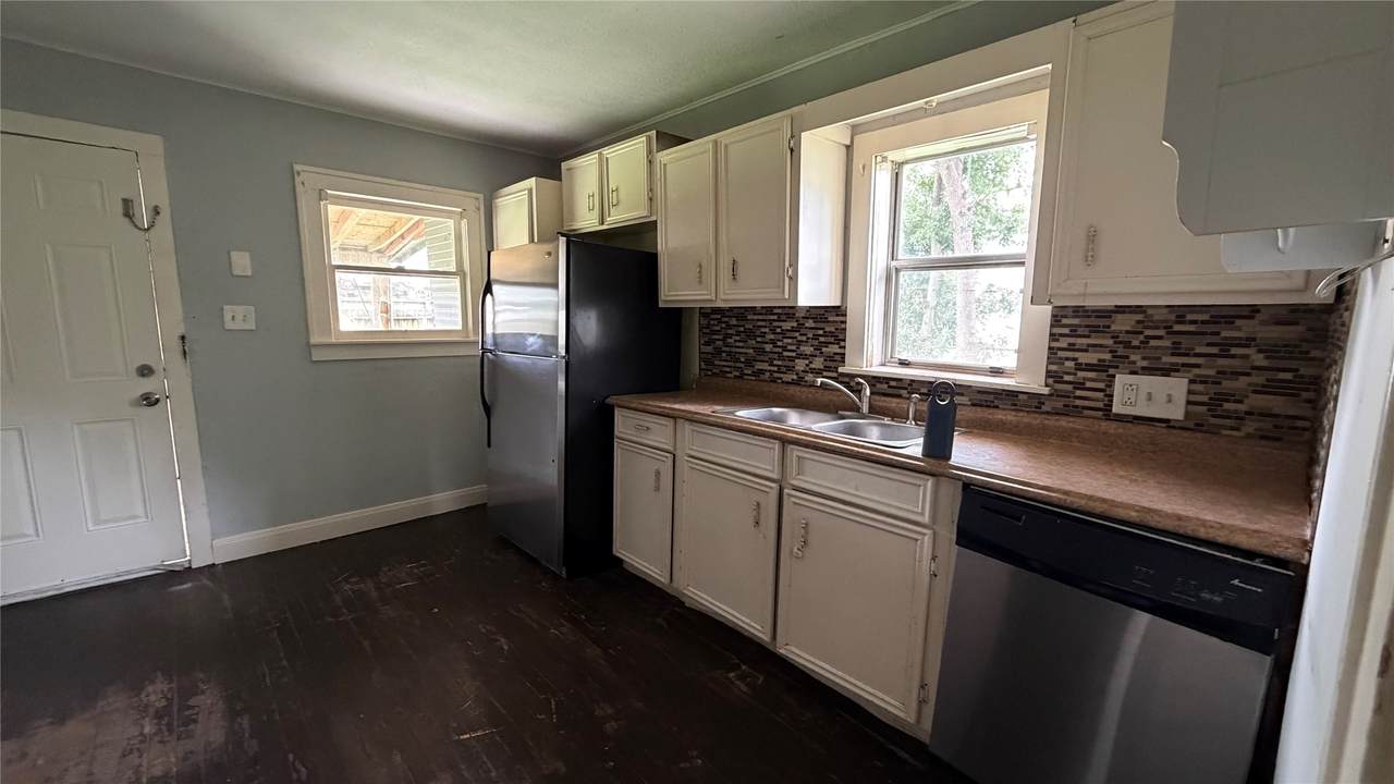 4017 Baden Street - Photo 1