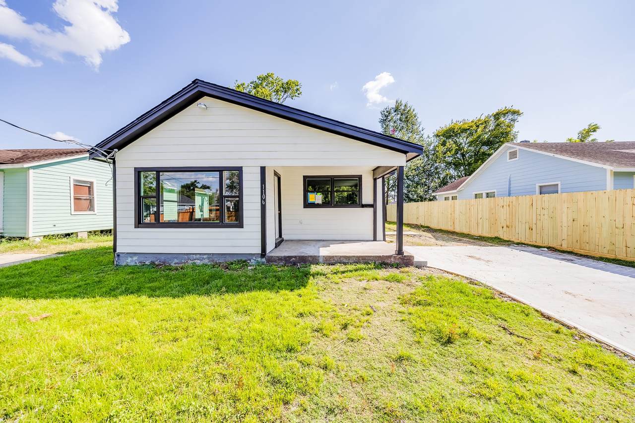 1106 11th Street - Photo 1