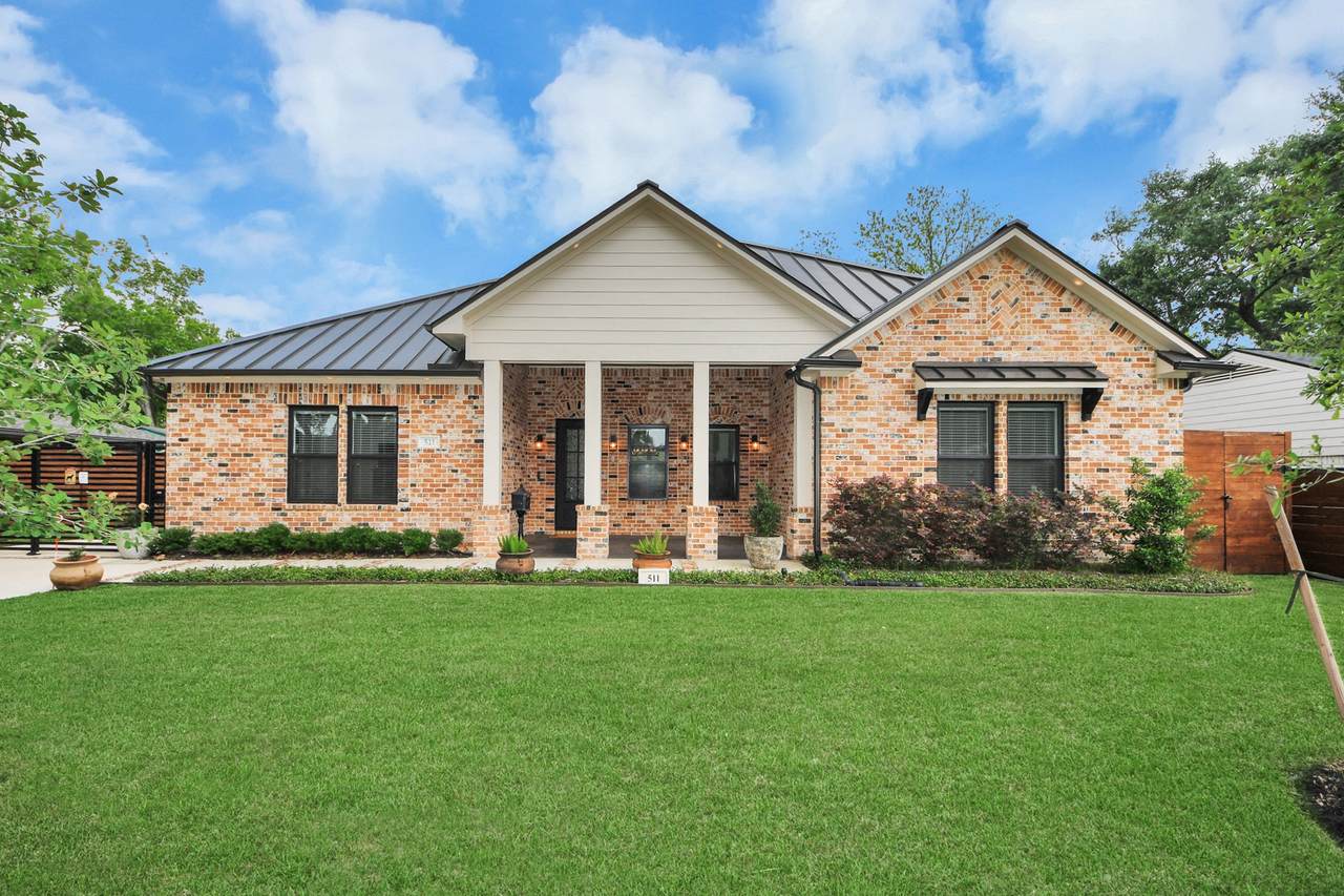 511 Kyle Street - Photo 1