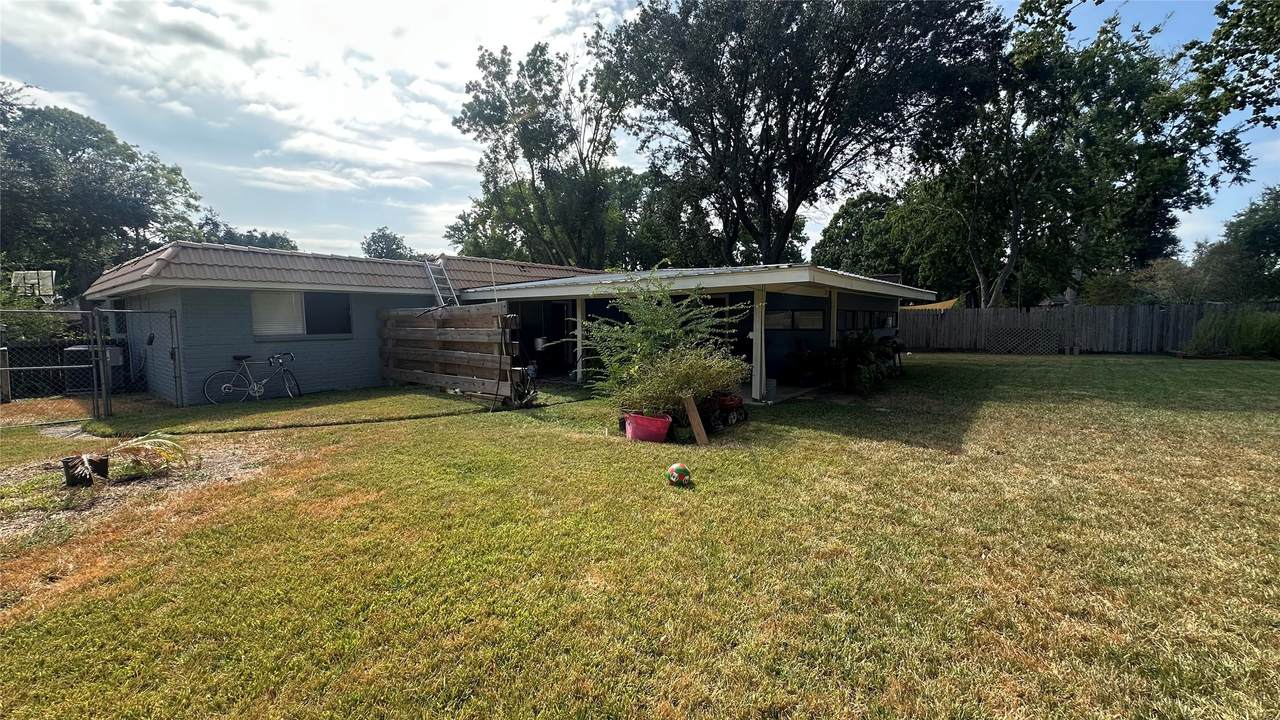 15318 Leeds Lane - Photo 1