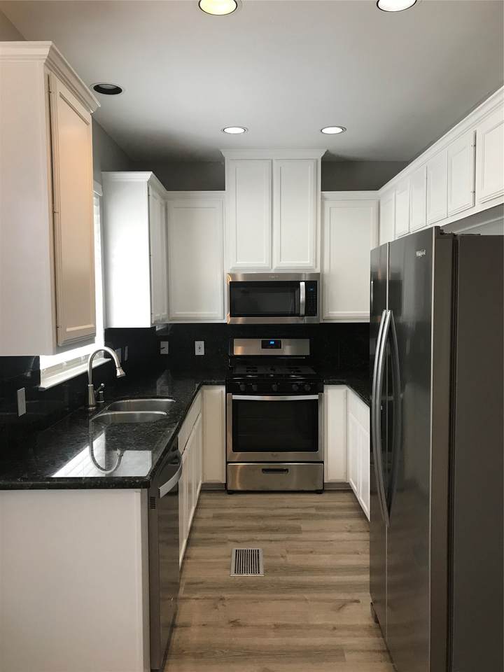 1906 Vermont Street - Photo 1