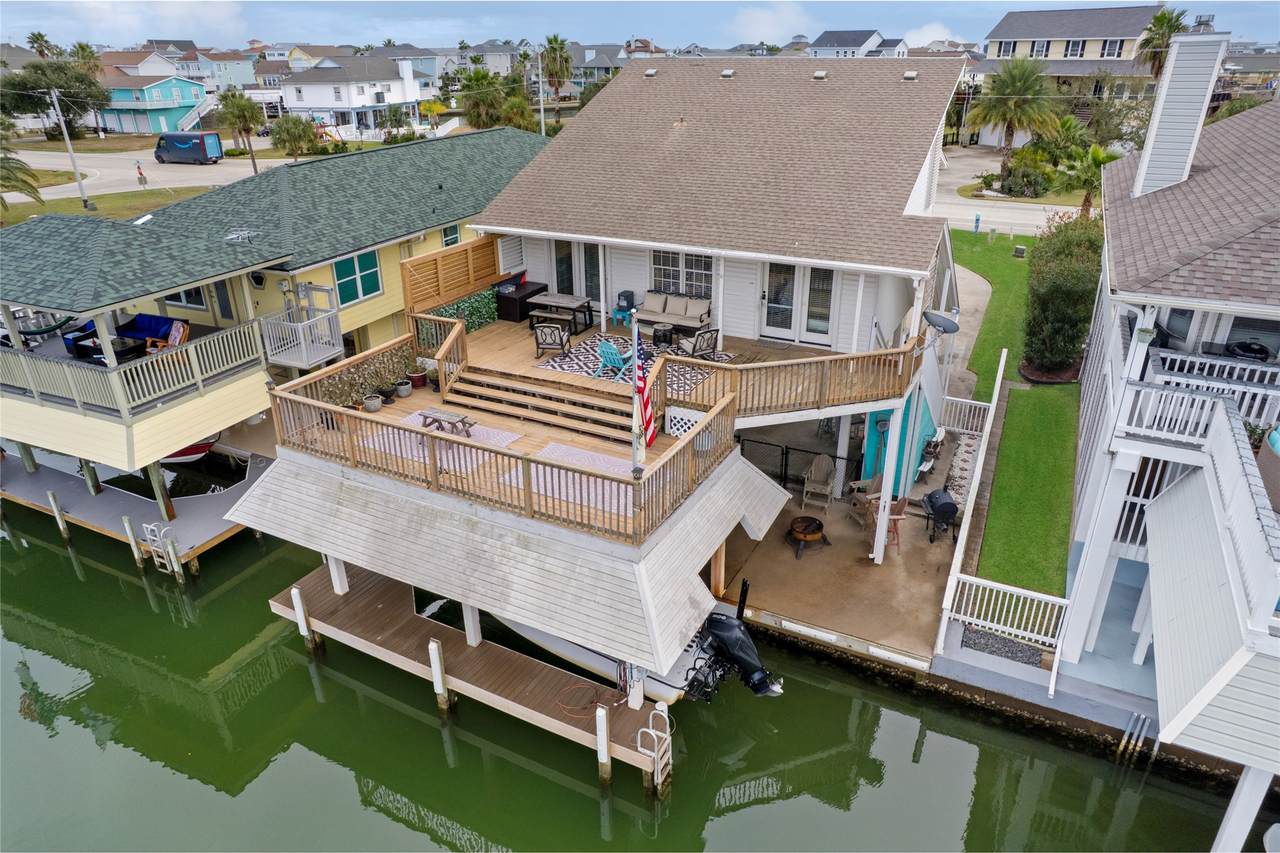1114 Tiki Drive - Photo 1
