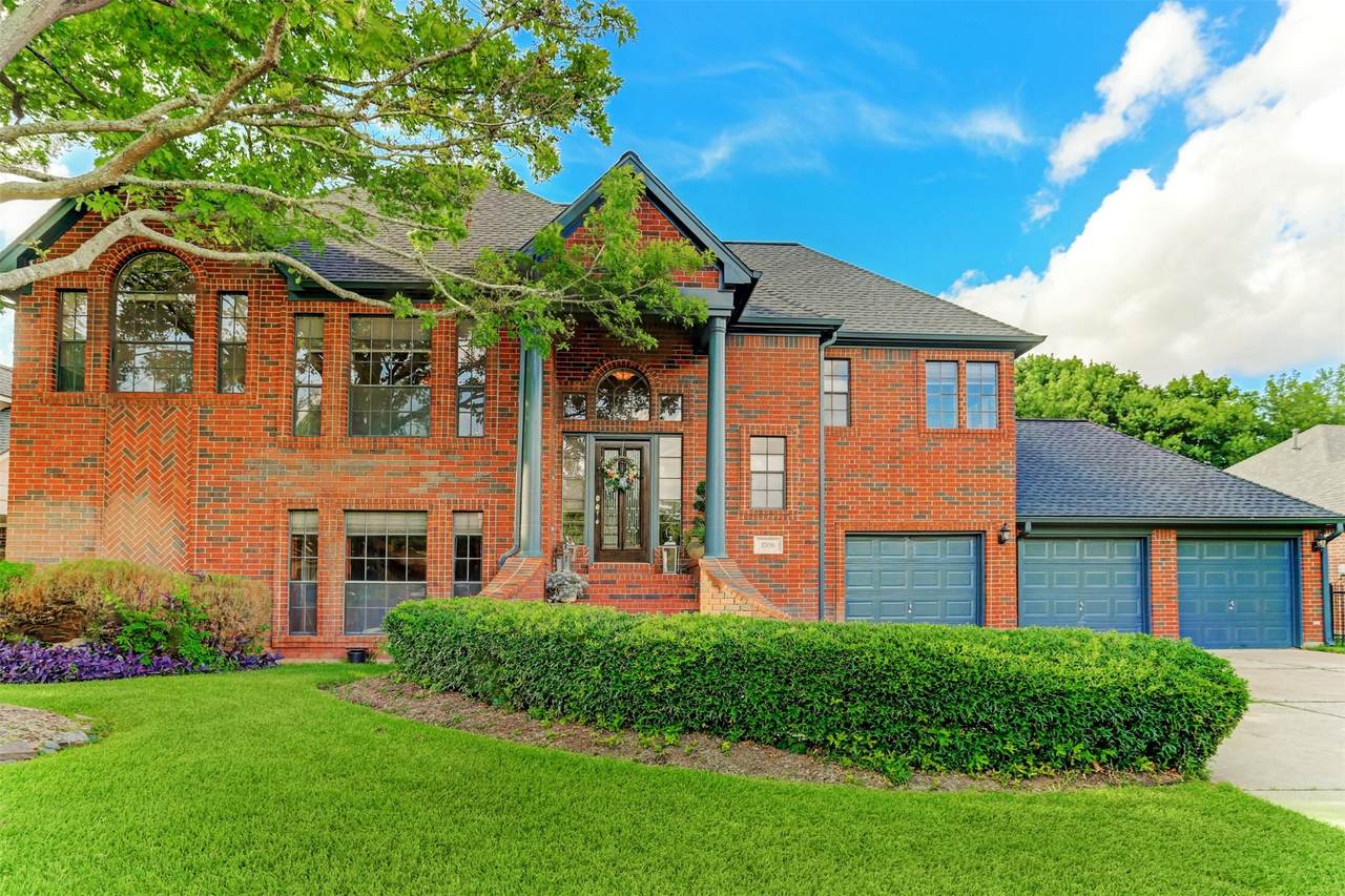 1706 Country Squire Drive - Photo 1