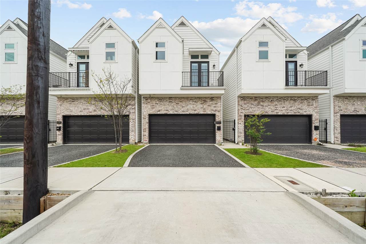 111 Coronado Street - Photo 1