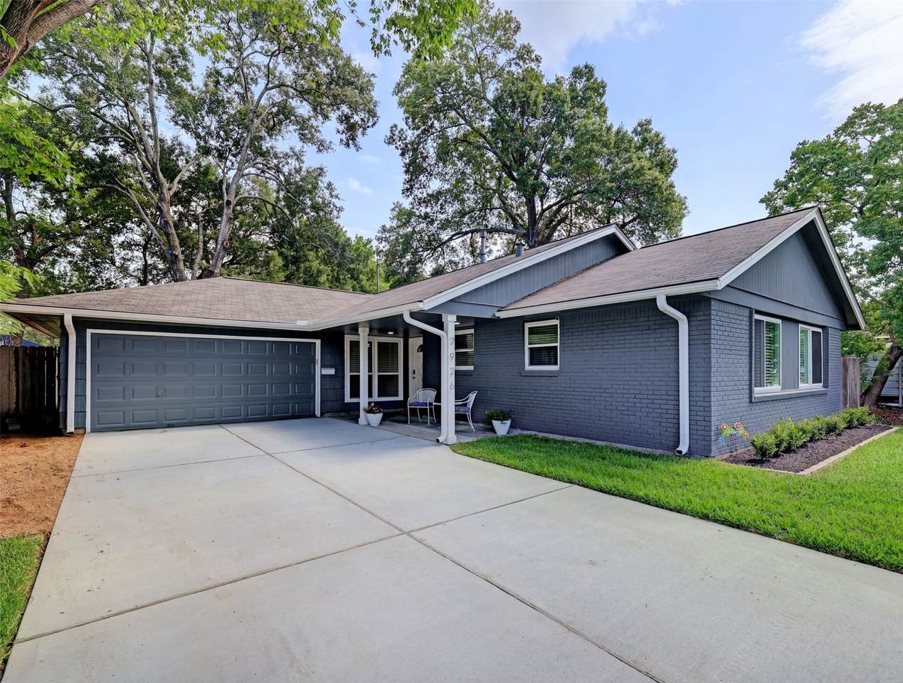 7926 Ridgeview Drive - Photo 1