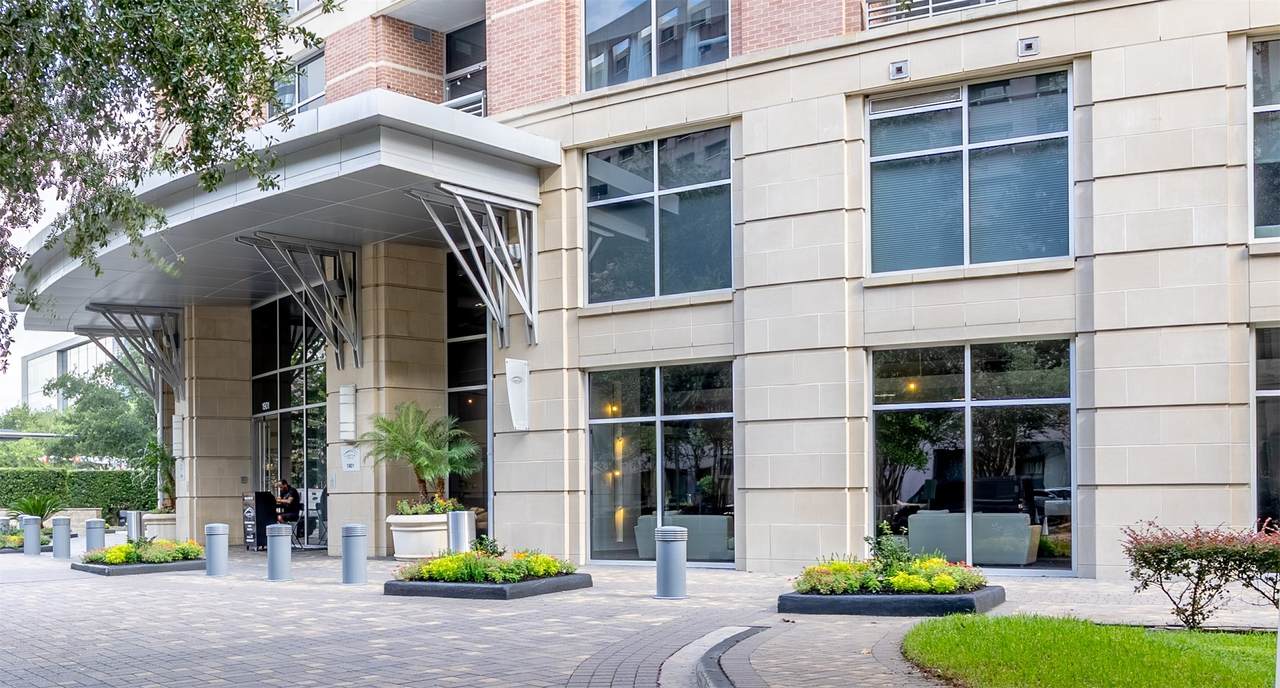 1901 Post Oak Boulevard - Photo 1