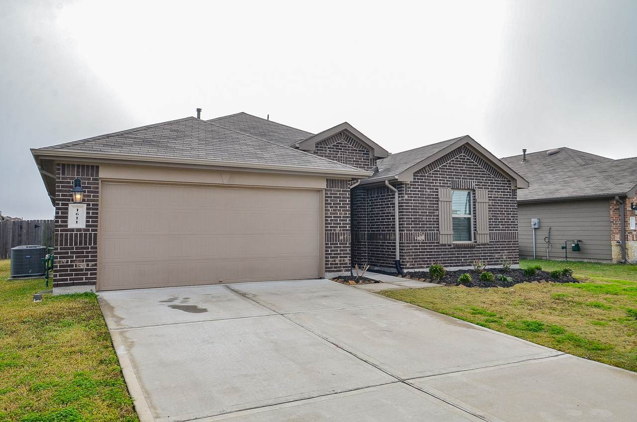 1611 Crystal Fawn Court - Photo 1