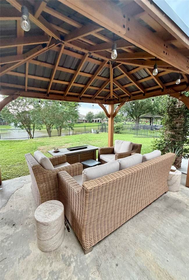 16927 Locust Springs Drive - Photo 1
