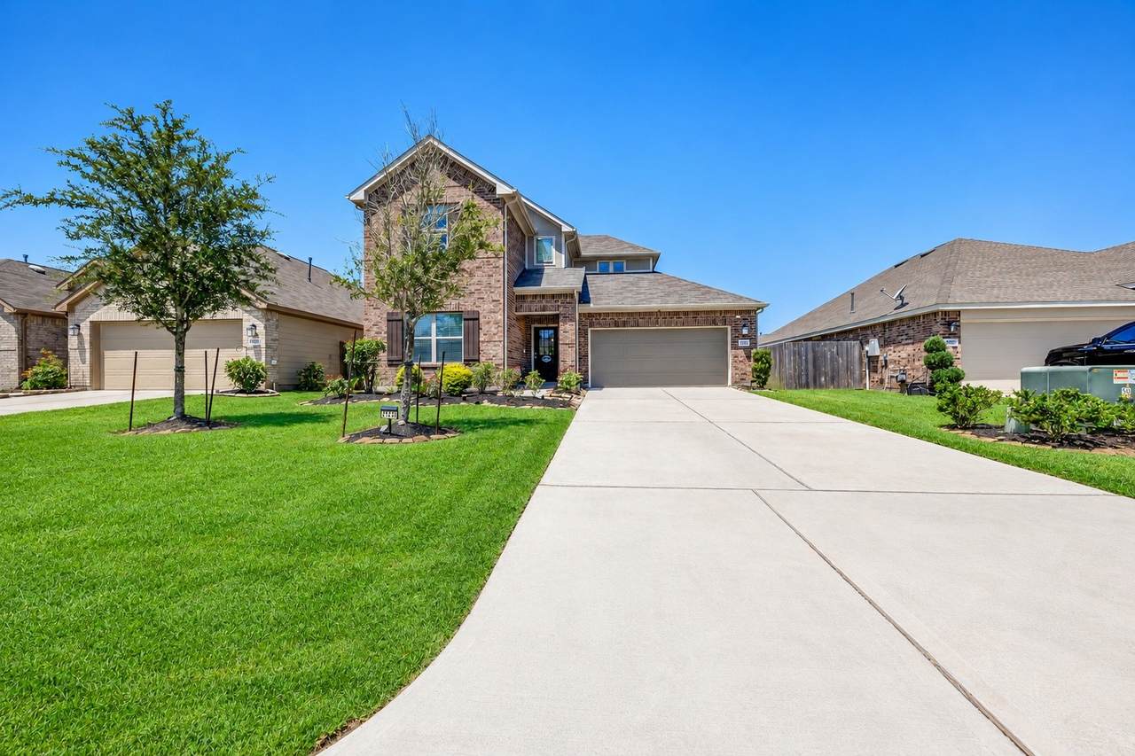 17474 Rosewood Manor Lane - Photo 1
