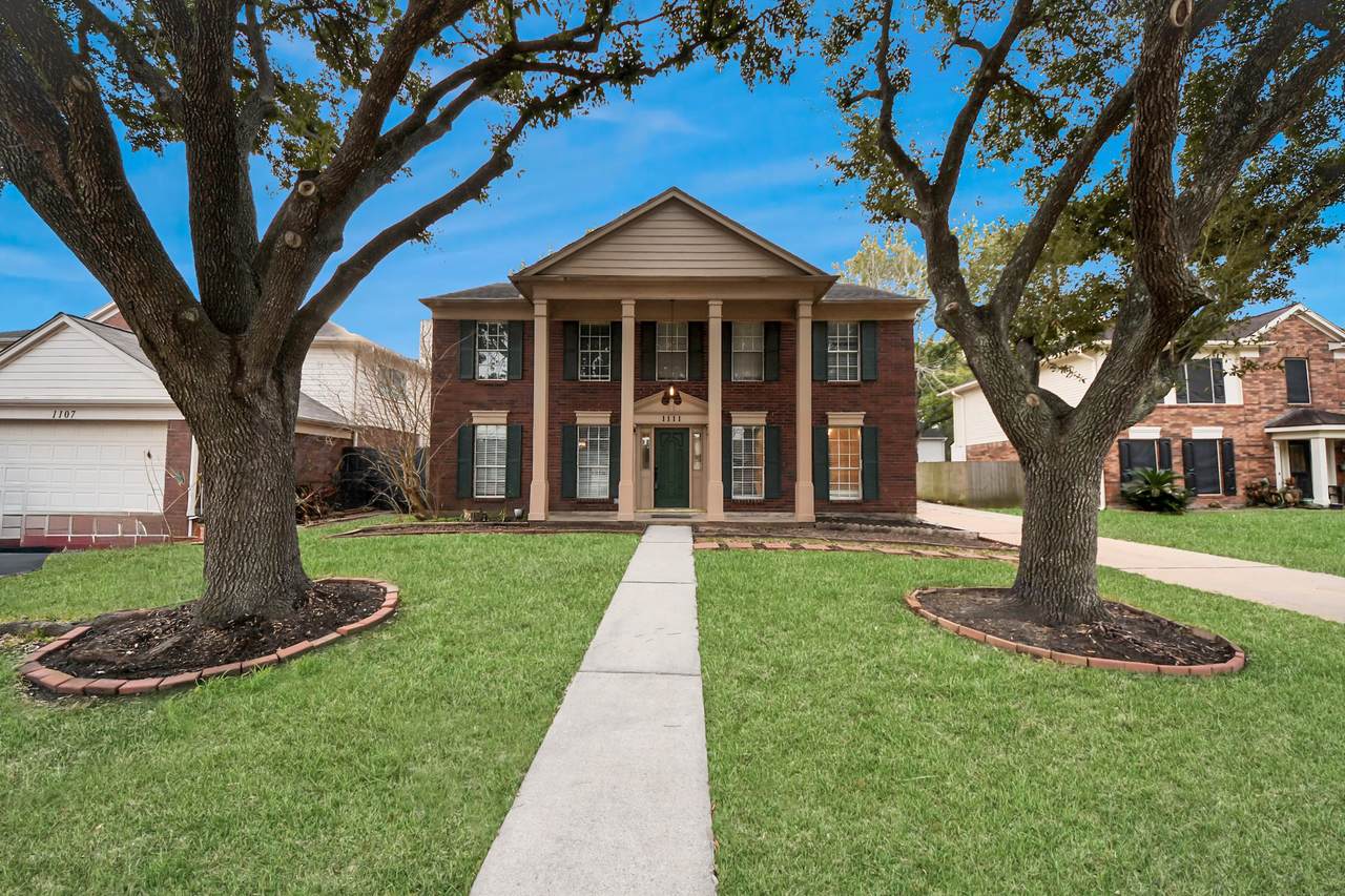 1111 Cascade Creek Drive - Photo 1