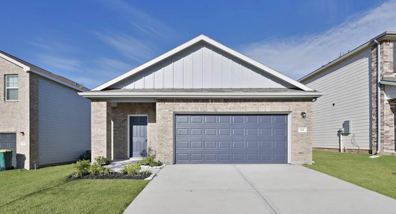 524 Halifax Court - Photo 1