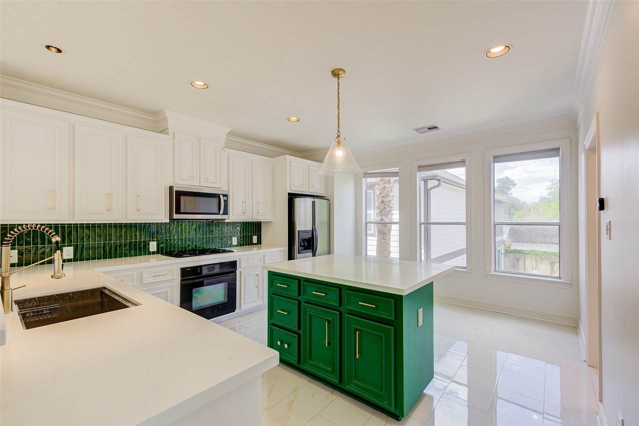 1413 Michigan Street - Photo 1