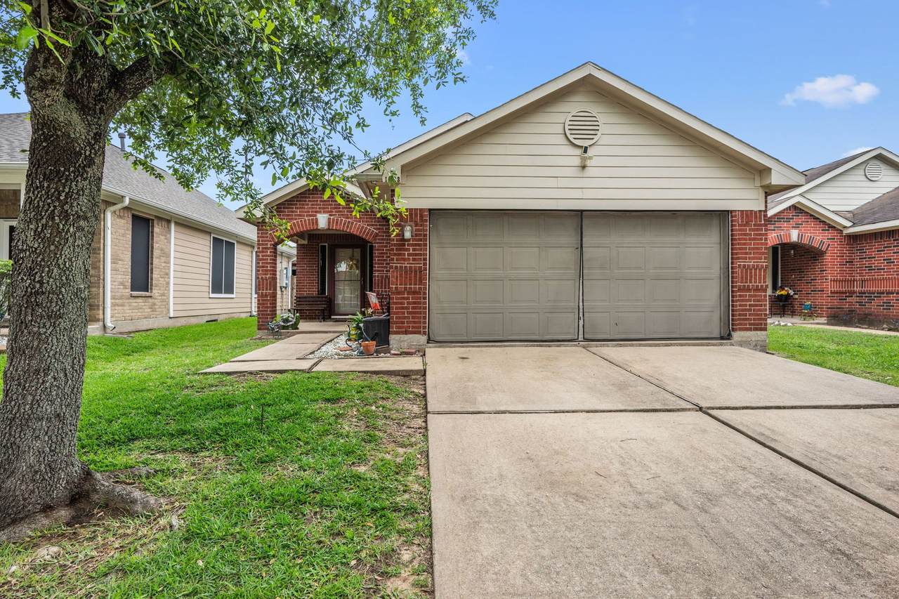 1023 Hampton Villa Lane - Photo 1