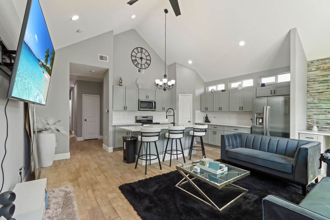5607 Bacher Street - Photo 1