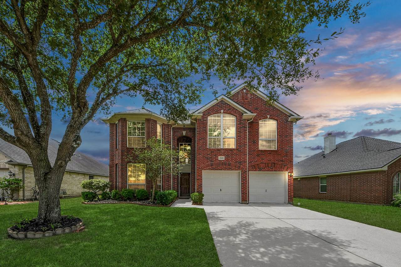 2508 Sun Glen Drive - Photo 1