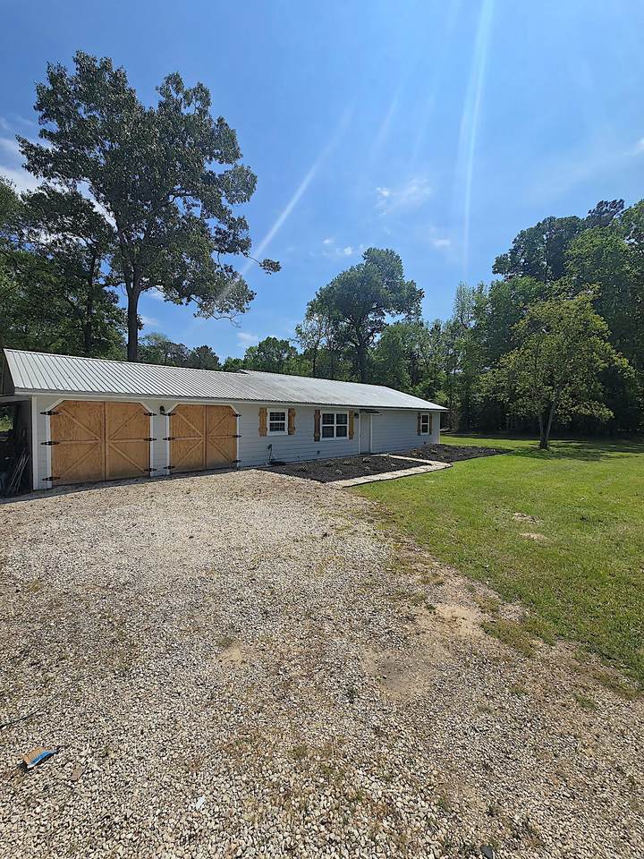 40 Bounds Lane - Photo 1